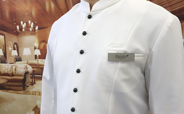 メタル名札ライト装着