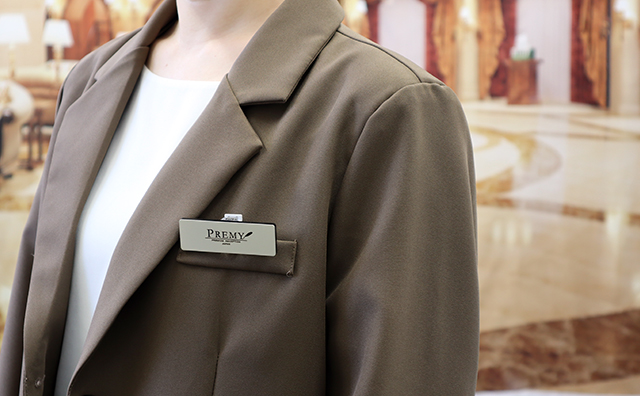 メタル名札ライト装着