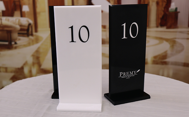 宴会テーブル札