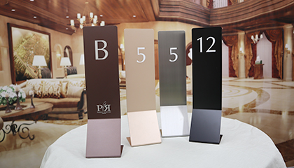 宴会テーブル札プレステージ