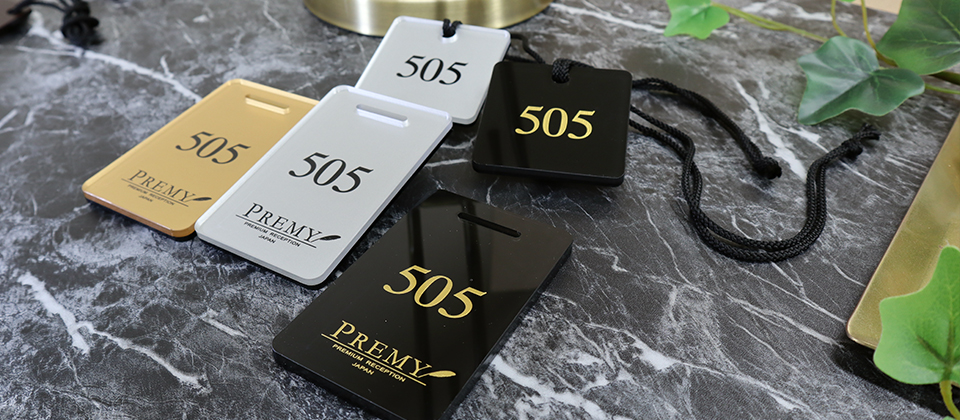 クローク札ミオ